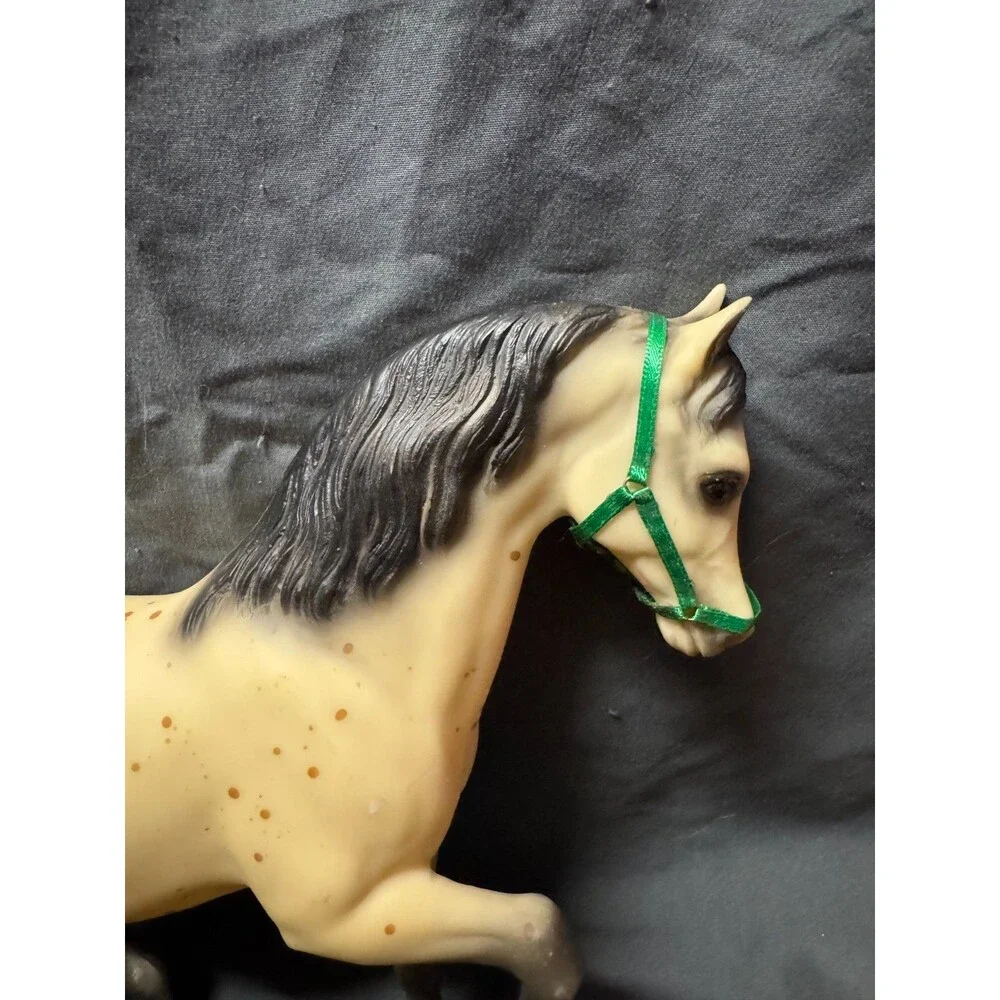 Breyer vintage ara